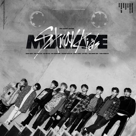[PREORDER] STRAY KIDS - DEBUT ALBUM [MIXTAPE]